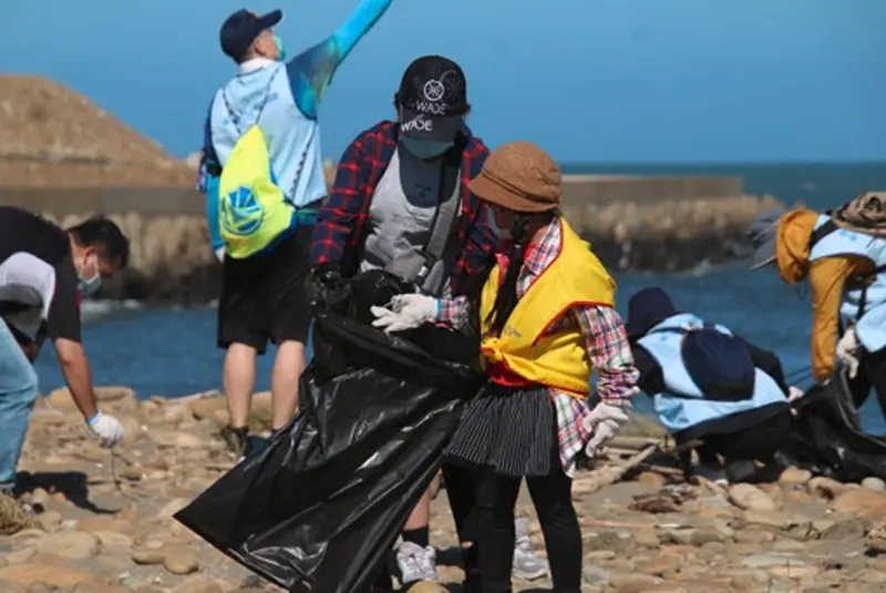 Practicing Environmental Conservation Practicing Environmental Conservation